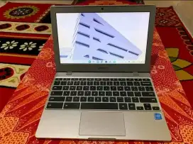 Dijual satu unit laptop chrome book samsung