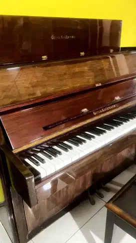 Piano model Gros Kallman tahun 1998