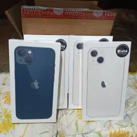 iPhone 13 128 Baru dan Garansi Resmi Indonesia