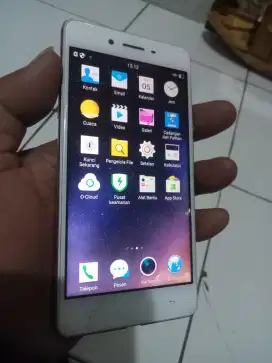 Dijual hp Oppo f1f ram 3 gb