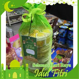 Parcel kue kering Lebaran di sawangan depok