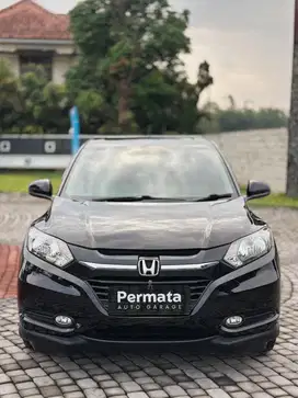 HRV S AT 2016 HITAM