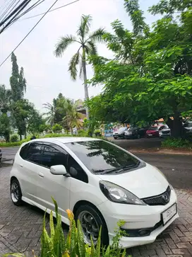 [Gress Mobil Kutisari] HONDA JAZZ RS A/T 2012 PMK 2013 KREDIT BISA