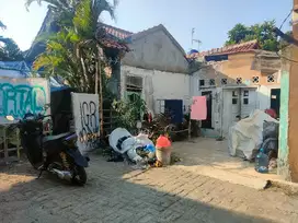 Jual Tanah plus Bangunan lama di Tanah Baru jl Delima Ujung