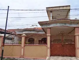 Rumah Nyaman 1,5 Lantai Lokasi Strategis Griya Kebraon Tengah