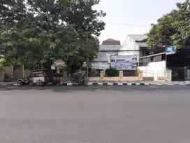 Tanah depan GOR Tri lomba Juang Semarang