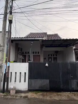 Dijual Cepat Rumah Siap Huni Nempel Gading Serpong di Medang Lestari