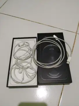 Headset iPhone Dan Kabel Original