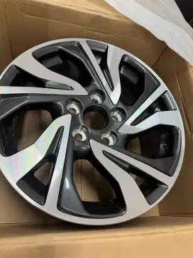 Jual velg ori toyota R16 pcd5 114.3