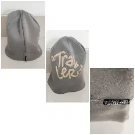 Topi kupluk anak TRAILER, bisa bolak balik, preloved