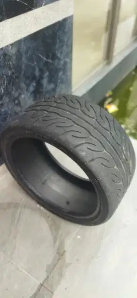 Ban tubeless YOKOHAMA