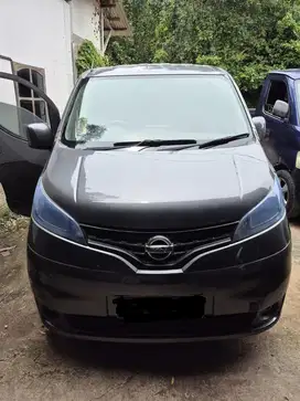 DIJUAL NISSAN EVALIA SV MATIC 2012