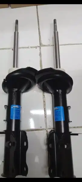Shock absorber buat mobil mercy Vito 220 depan copotan Masi bagus