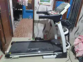 Alat lari Treadmill