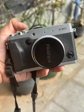 Dijual Fujifilm X-30