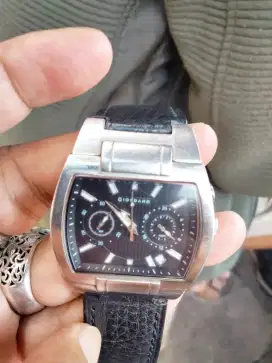 Jam tangan GIORDANO