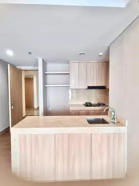DISEWAKAN CEPAT APARTEMEN HOLLAND VILLAGE SEMI FURNISHED
