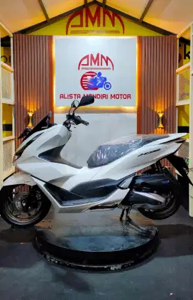 Cash Dan Kredit Honda Pcx 160 Abs Tahun 2023