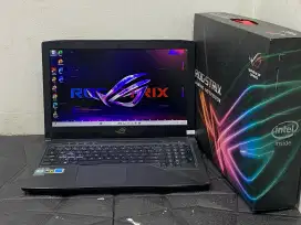 Asus ROG Strix  GL503VD i7-7700HQ NVIDIA GeForce GTX 1050