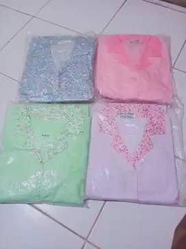 Edisi banyal stok baju suster/bisa di pake buat tidur soalnya motip ny