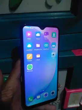Jual hp Vivo ram 8 GB kondisi siap pakai