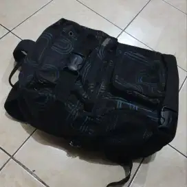 Tas ransel laptop hts