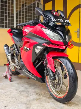 Kawasaki Ninja250 / Ninja 250 Fi 2016, Red Premium Metalic.