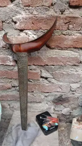 Keris sepuh sengkelat