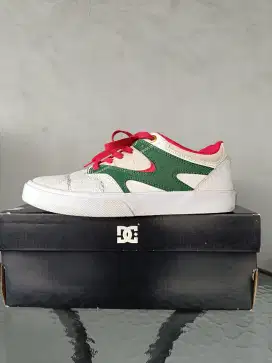 Sepatu DC Kalis Vulc Size 39