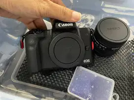 Canon m50 mark ii lensa kit