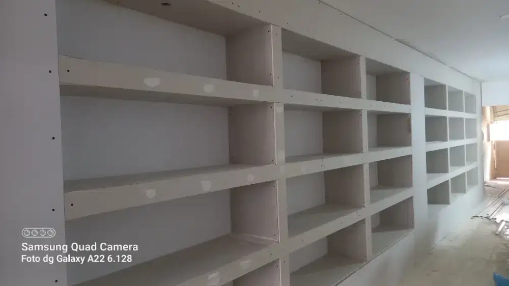 Plafon dan partisi gypsum,pvc,molding