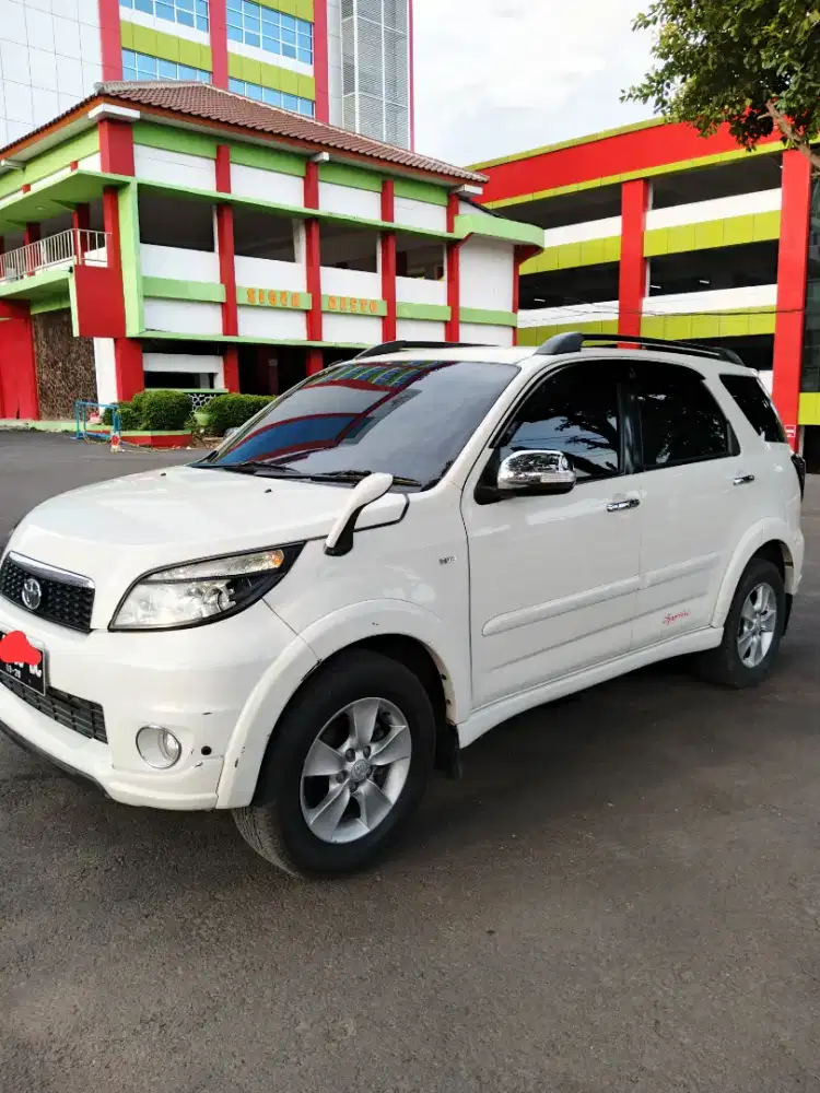 Toyota Rush 2012 Pakaian pribadi