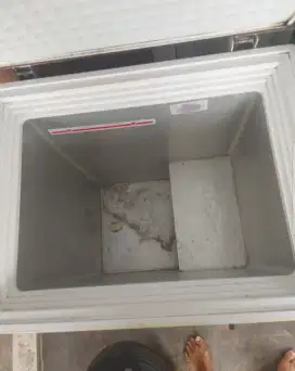 Dijual freezer daichi 100liter