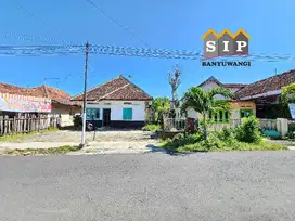 Dijual tanah dan 2 rumah strategis di jalan musi pusat kota Banyuwangi