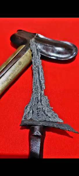 Keris Sepuh Temuan Meteorit asli