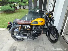 BU W175 kawasaki motor kuning terawat km dikit asli collectir item