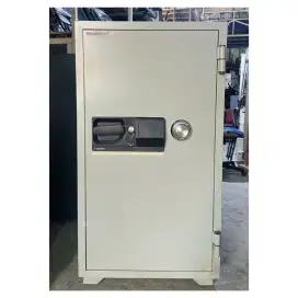 Brankas Centry Safe Kunci LN Brangkas Tahan Api Safety Box Rekondisi