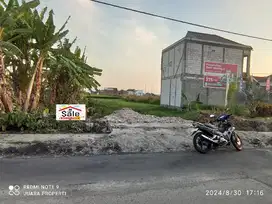 TANAH TIMUR SEMANGGI PASAR KLIWON SOLO