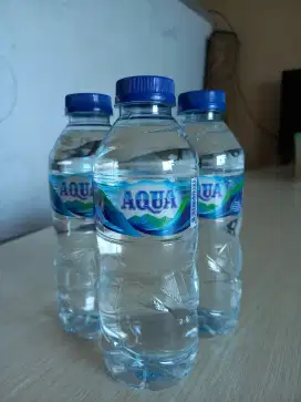 Air Minum - Aqua 330ml