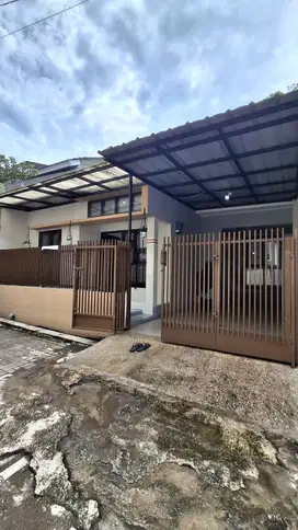 Rumah siap huni terawat di Sariwangi Bandung dekat sarijadi