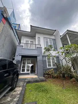 Di Sewakan Rumah UnFurnish. Kota Wisata Cibubur.