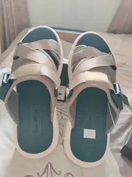 Sandal Pria Payless