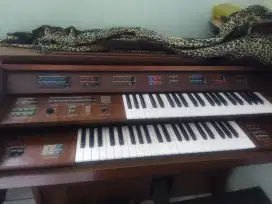 Piano Yamaha FE 40