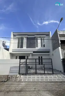 DI JUAL Rumah 2 lt Baru Gress Purimas Gunung Anyar Selangkah ke MERR