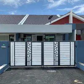 Pagar woodplak minimalis