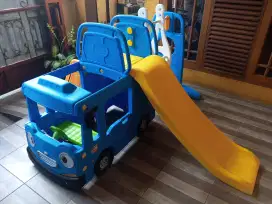 Perosotan prosotan playhouse playground slide swing  Mainan anak step2