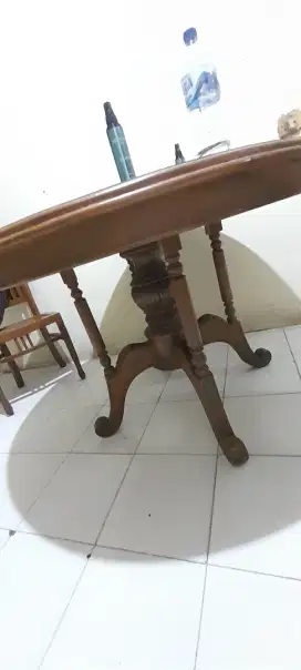 Meja makan jadi bundar jati