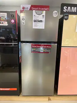 LG KULKAS 2 PINTU  395 Ltr