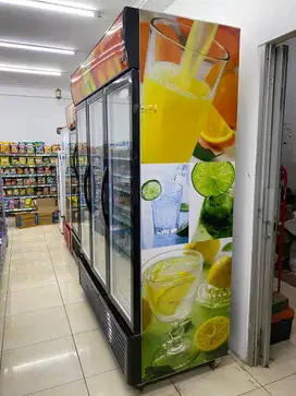 Lemari Kaca Pendingin Kulkas 3 Pintu Daimitsu 1000L