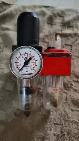 Spraygun Iwata & air filter